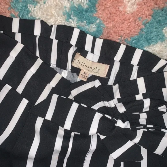 Philosophy Striped Pants Black and White - Picture 2 of 4